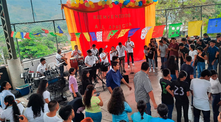 Expo vocacional en El Salvador