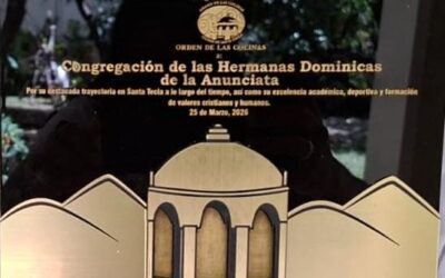 Galardón por Asociación Tecleños de Corazón.